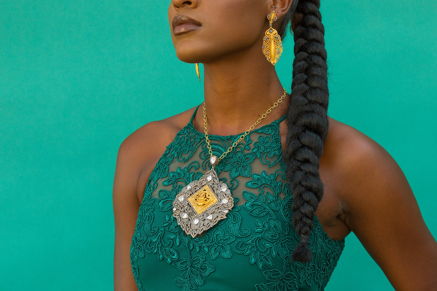 Hawa Leaf Earrings
