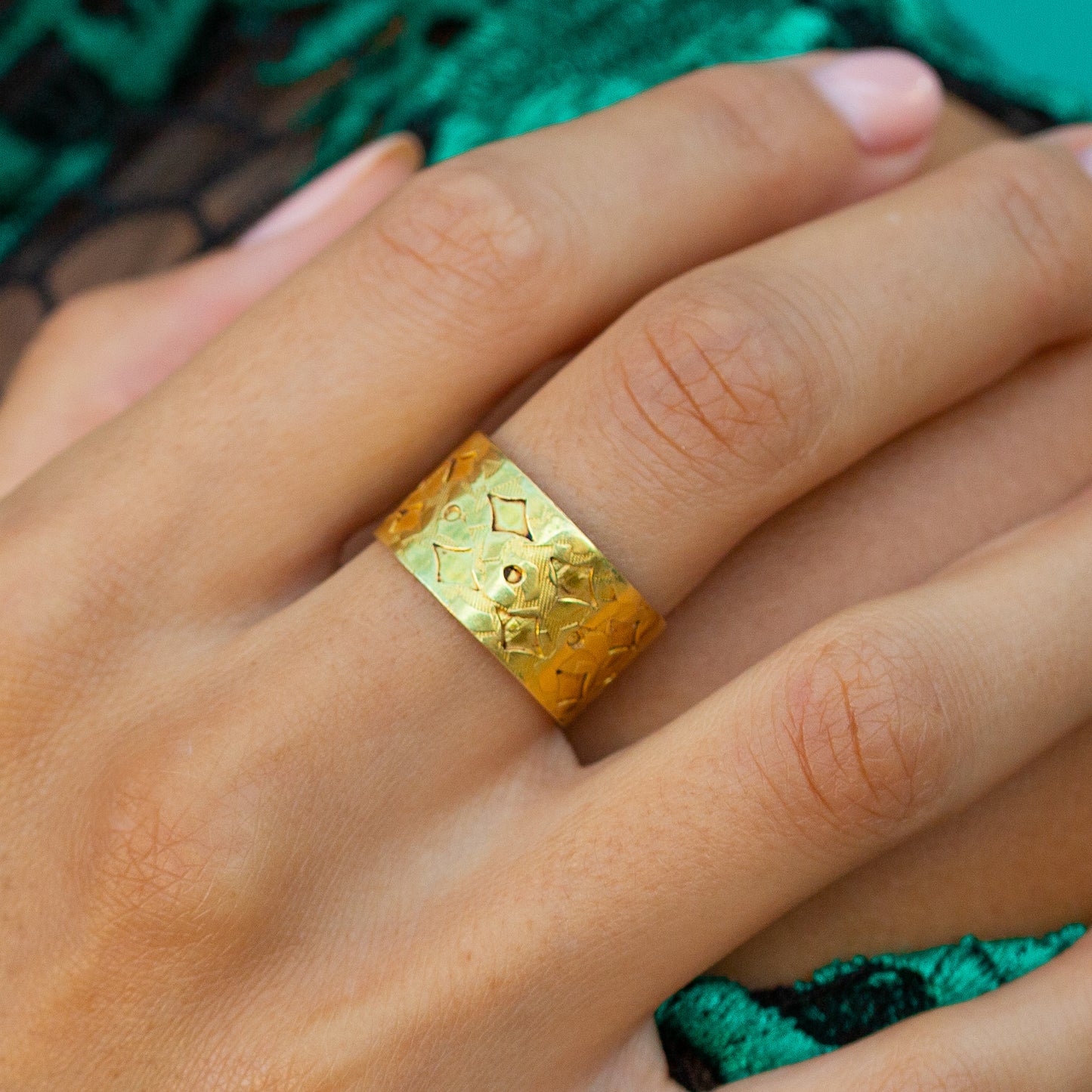 Vintage Gold Band Ring