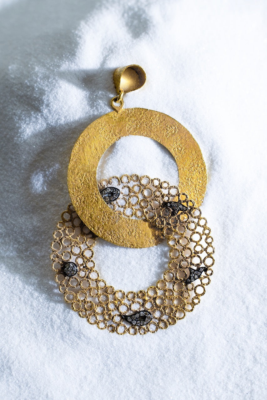 Hawa Infinity Pendant