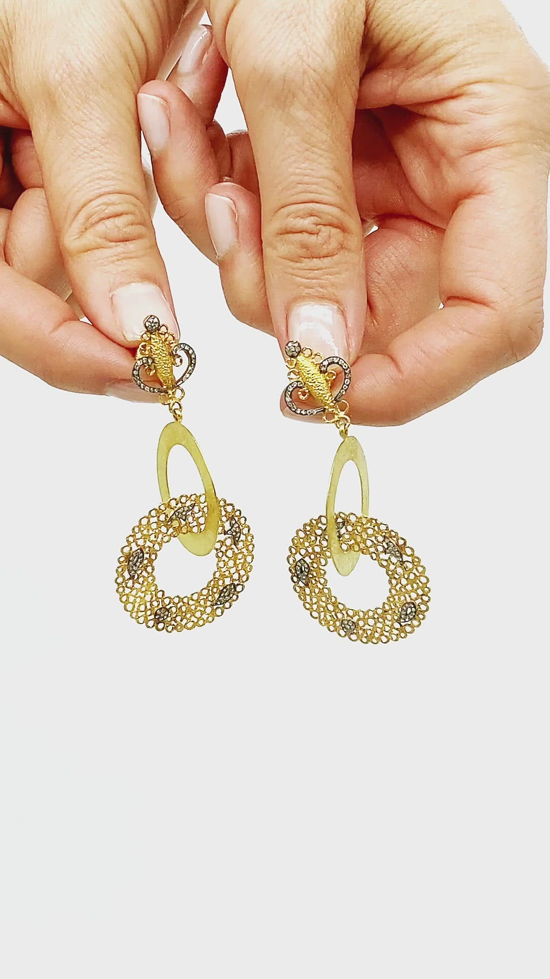 Hawa Infinity Earrings